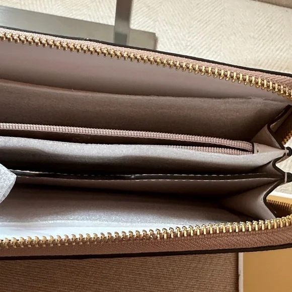 Michael Kors Pink on Pink Logo Wallet - Picture 6 of 7